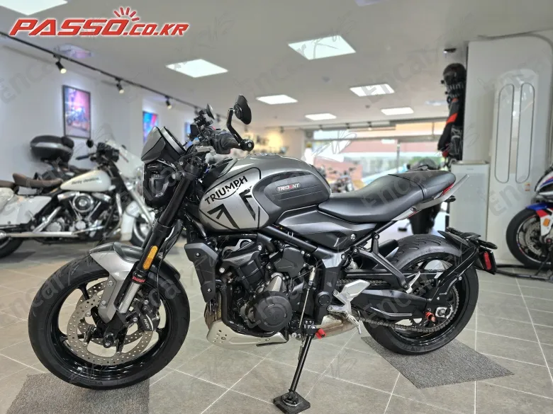 Triumph Trident 660 - фото 4