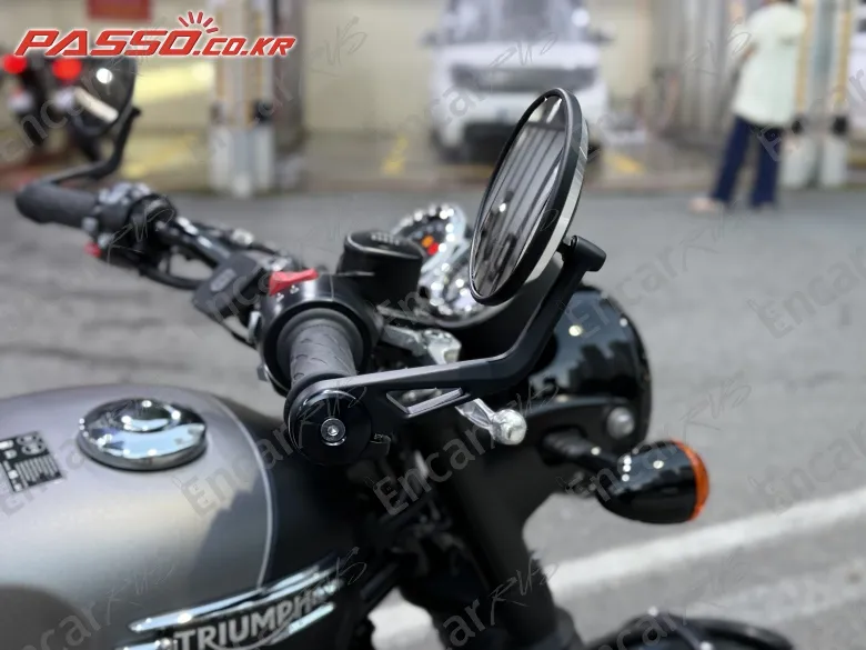 Triumph Bonneville T120 Black - фото 3