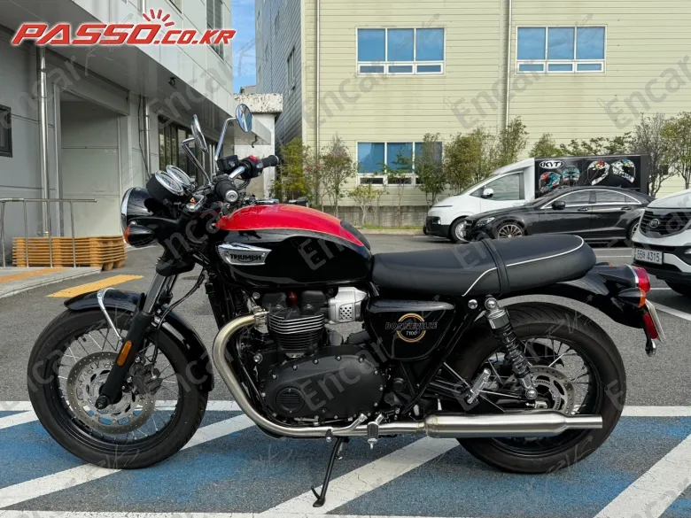 Triumph Bonneville T100 - фото 1