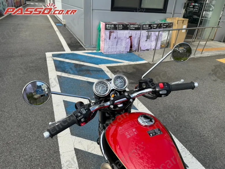 Triumph Bonneville T100 - фото 3