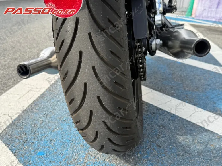Triumph Bonneville T100 - фото 5