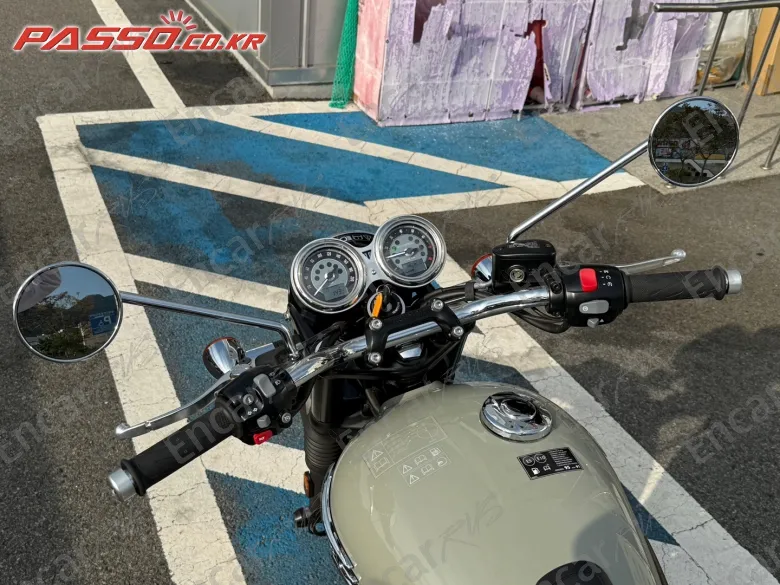 Triumph Bonneville T120 - фото 3
