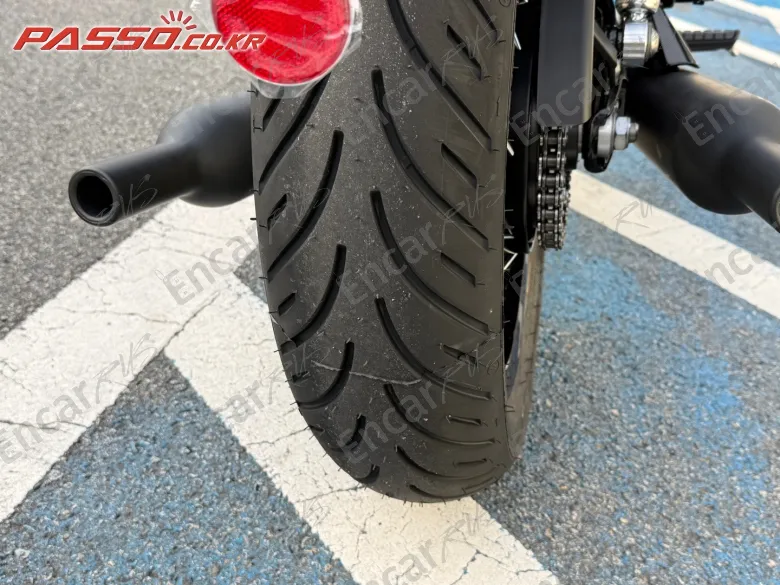 Triumph Bonneville T120 Black - фото 5