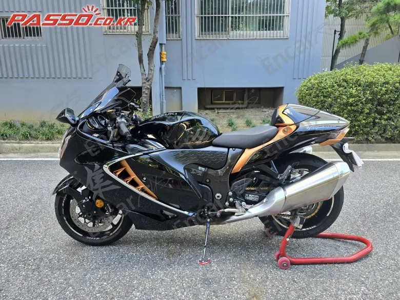 Suzuki GSX R 1300 Hayabusa - фото 1
