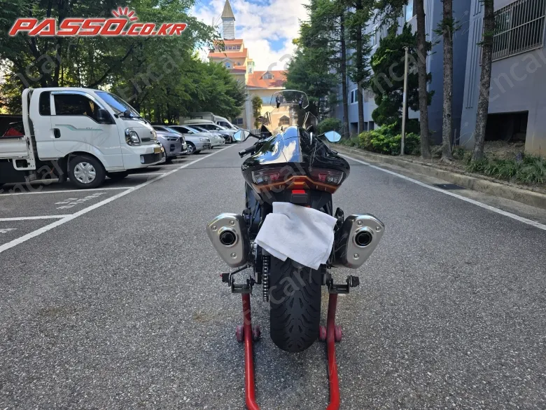 Suzuki GSX R 1300 Hayabusa - фото 2