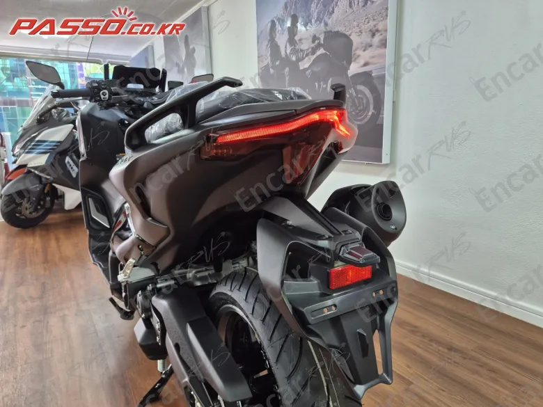Yamaha T Max 560 - фото 2