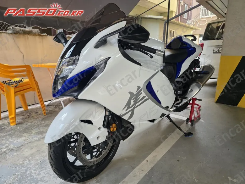 Suzuki GSX R 1300 Hayabusa - фото 1