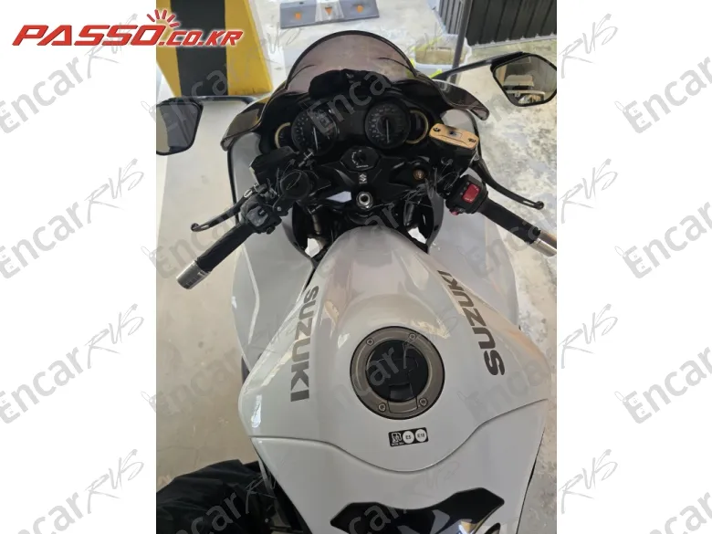 Suzuki GSX R 1300 Hayabusa - фото 3
