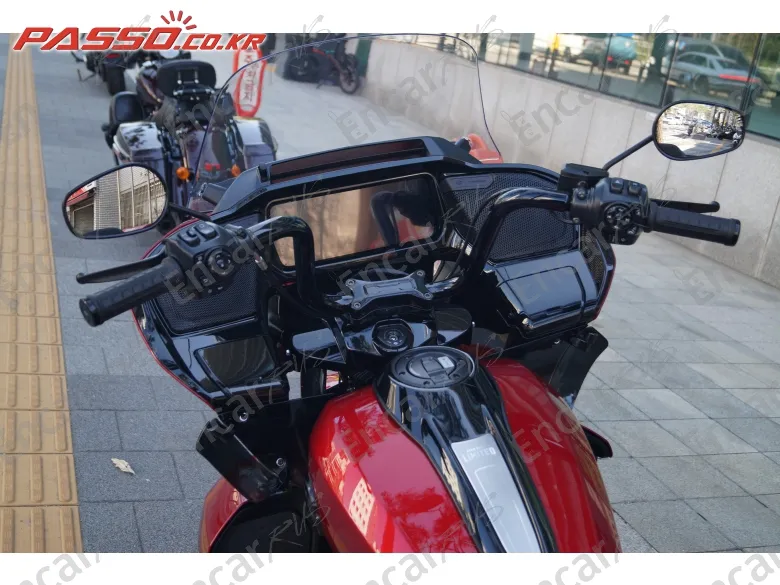 Harley-Davidson Road Glide Limited - фото 3