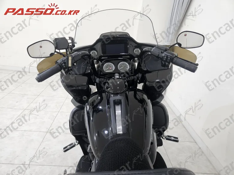 Harley-Davidson Road Glide Limited - фото 3