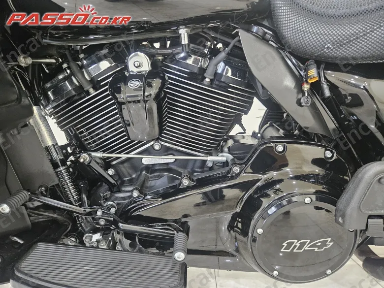 Harley-Davidson Road Glide Limited - фото 4