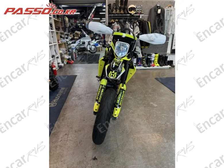 Husqvarna 701 Supermoto - фото 5