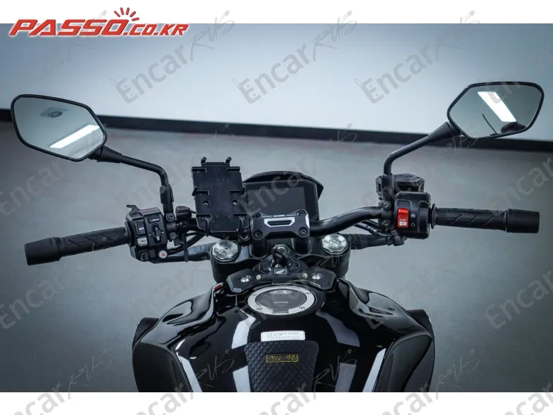 Honda CB 1000 R - фото 3