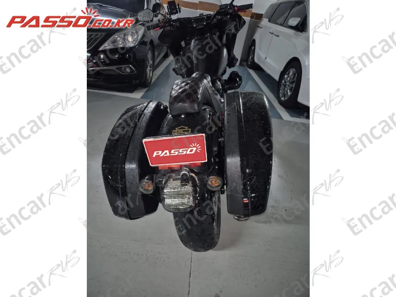 Harley-Davidson Low Rider ST - фото 2