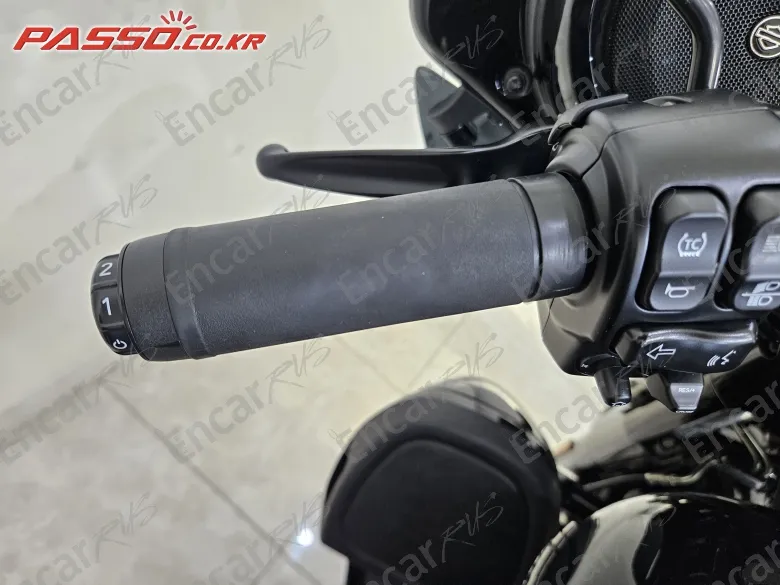 Harley-Davidson Ultra Limited - фото 3