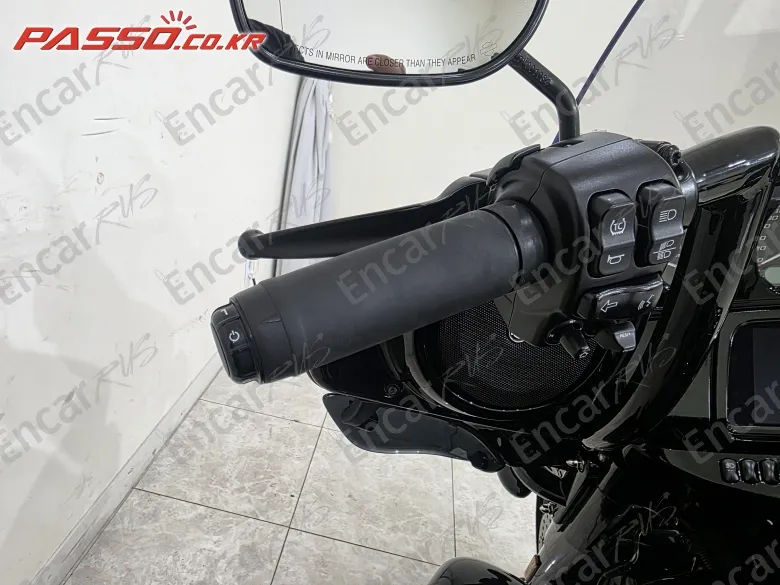 Harley-Davidson Ultra Limited - фото 3