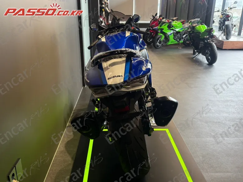 Suzuki GSX R 1300 Hayabusa - фото 2