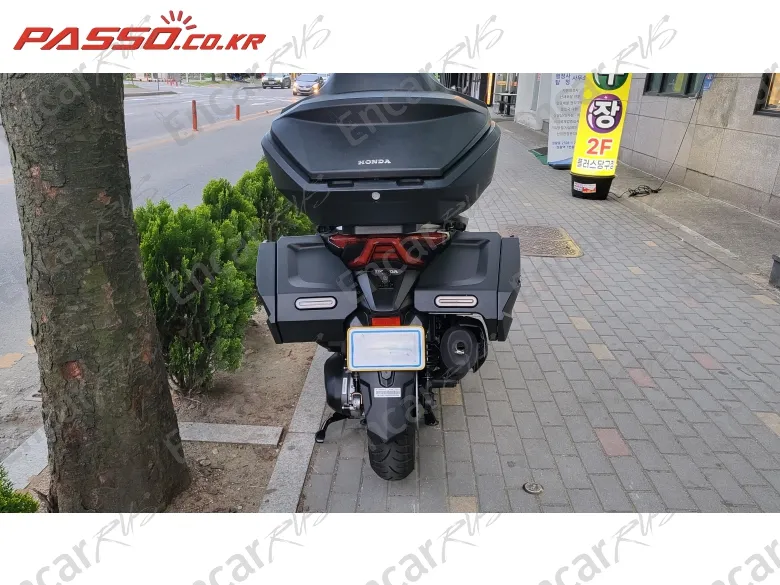 Honda Forza 350 - фото 2