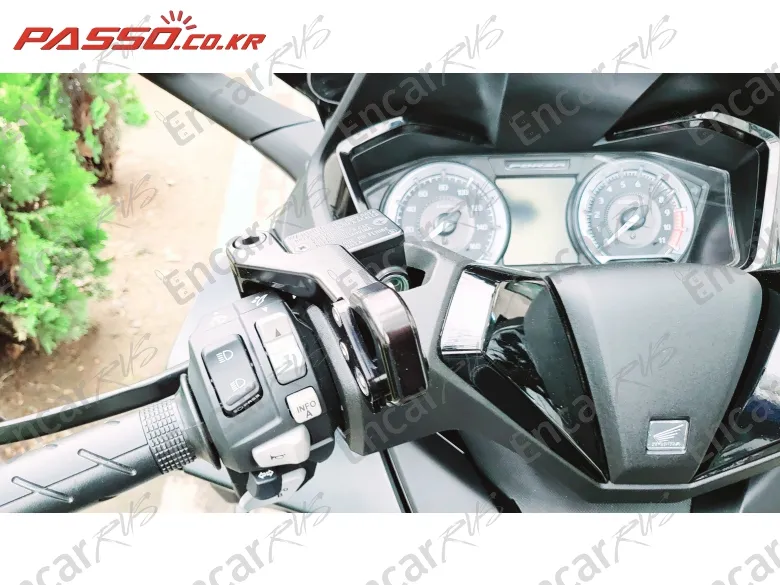 Honda Forza 350 - фото 3