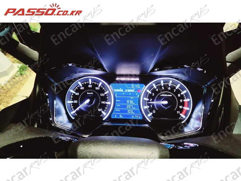 Honda Forza 350 - фото 5
