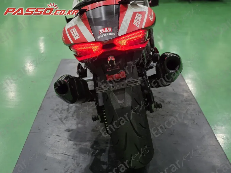 Suzuki GSX R 1300 Hayabusa - фото 2