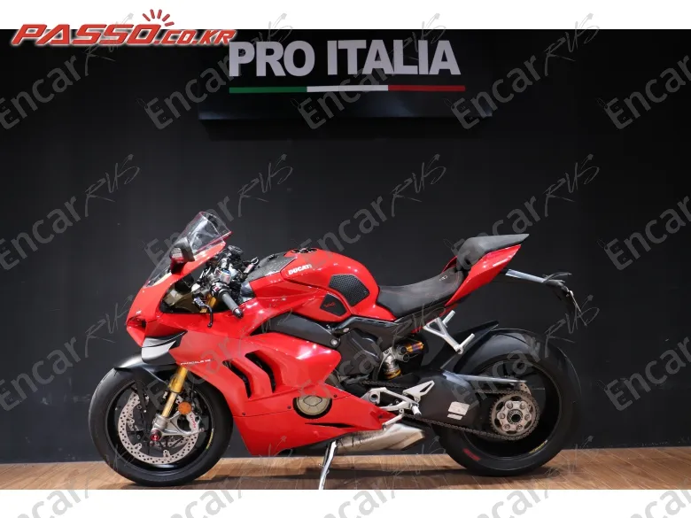 Ducati Panigale V4 S - фото 1
