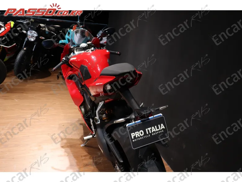 Ducati Panigale V4 S - фото 2