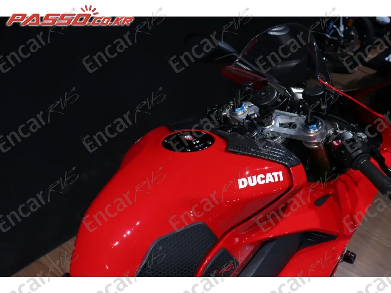 Ducati Panigale V4 S - фото 3