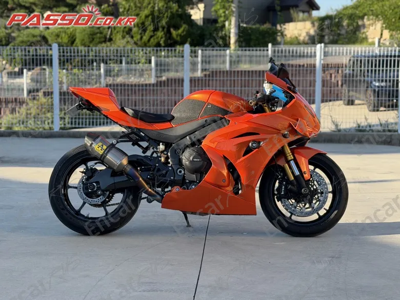 Suzuki GSX R 1000 R ABS - фото 0