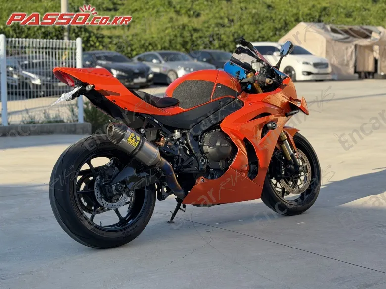 Suzuki GSX R 1000 R ABS - фото 2