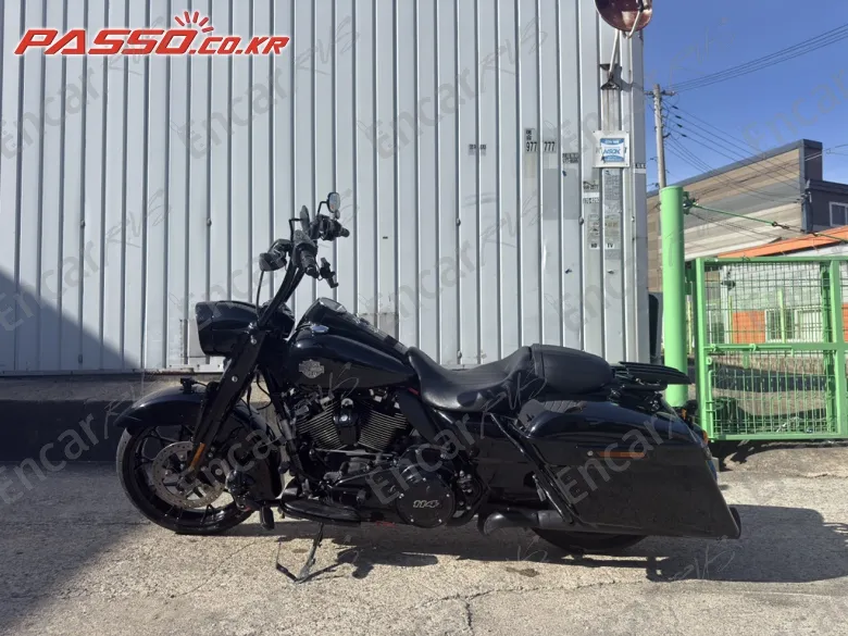 Harley-Davidson Road King Special - фото 1