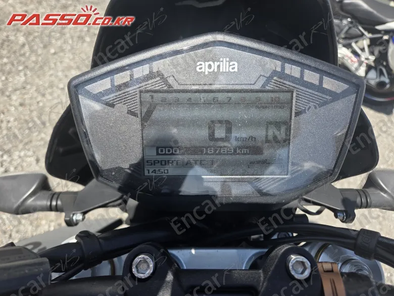 Aprilia Dorsoduro 900 - фото 4