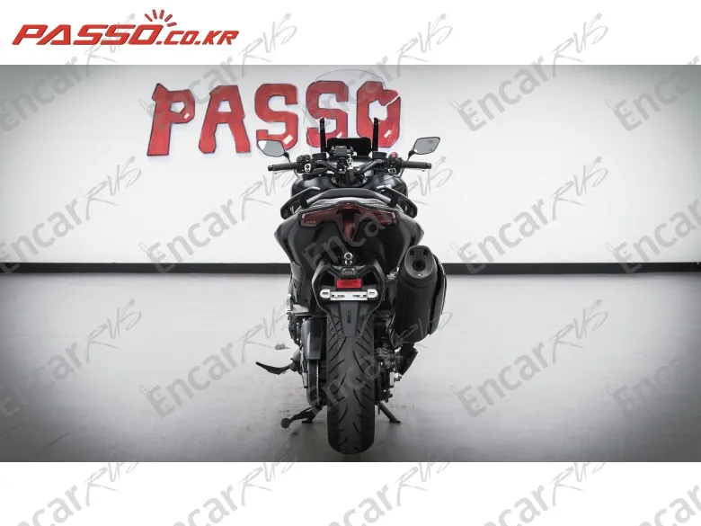 Yamaha T Max 560 - фото 2