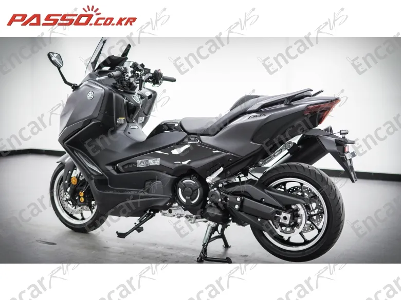 Yamaha T Max 560 - фото 3