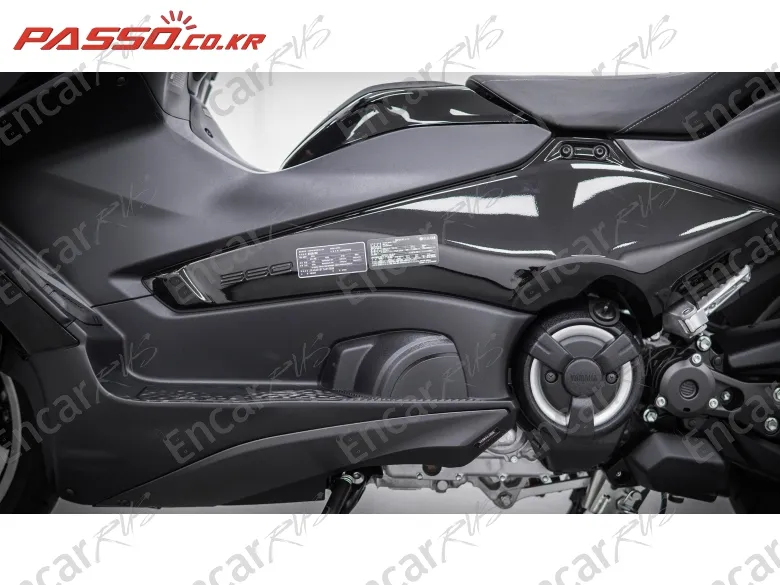 Yamaha T Max 560 - фото 4