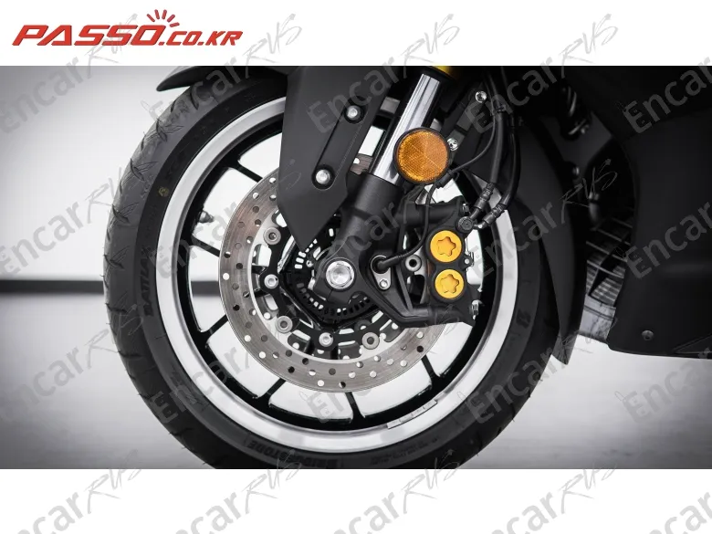 Yamaha T Max 560 - фото 5