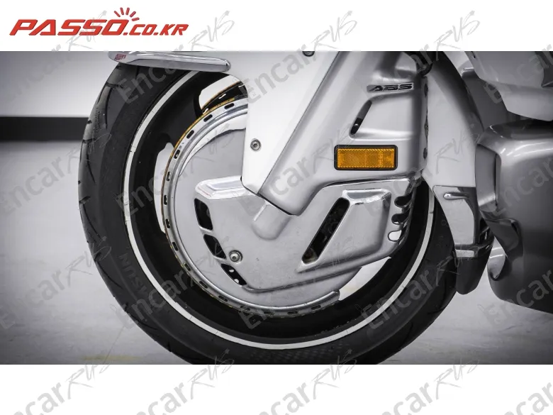 Honda Goldwing 1800 - фото 3