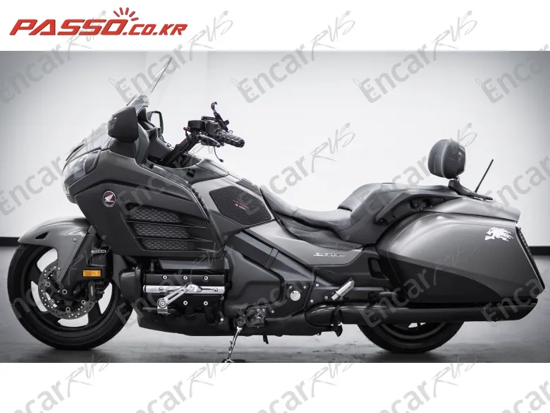 Honda Goldwing F6B - фото 1