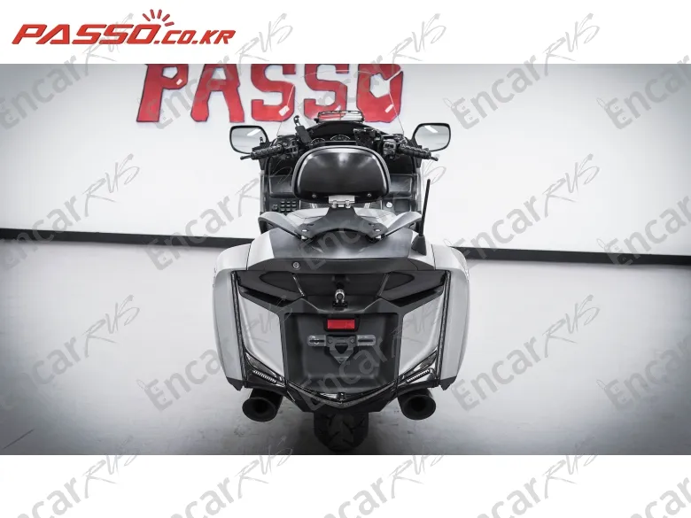 Honda Goldwing F6B - фото 2