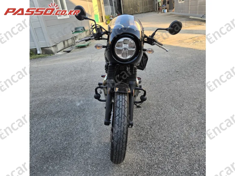 Kawasaki W 800 Cafe - фото 5