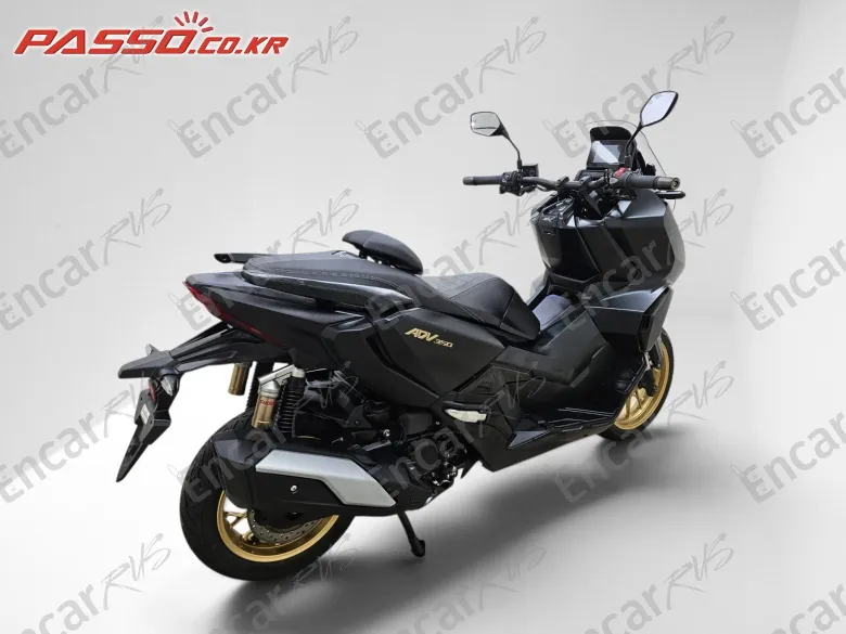 Honda ADV 350 - фото 2