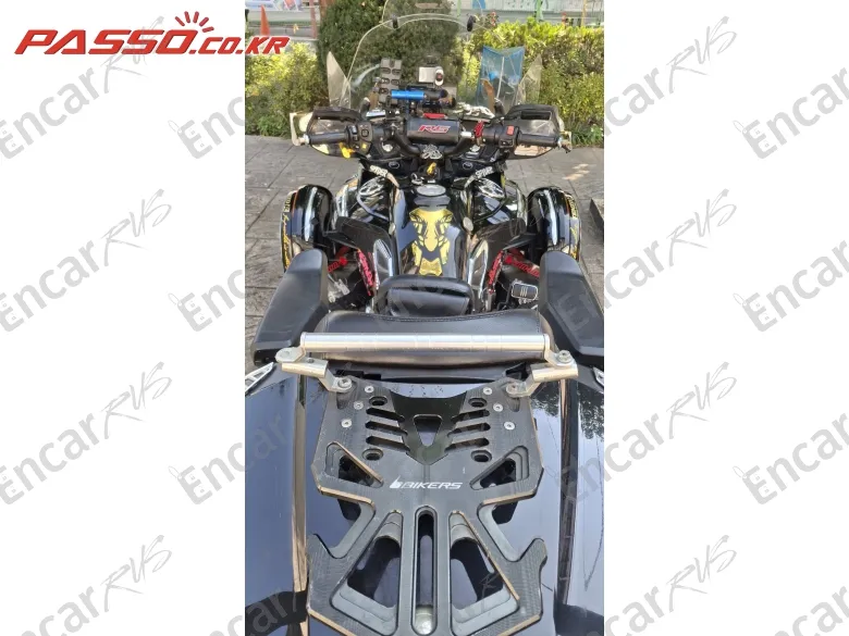 BRP Can-Am Spyder F3 Limited - фото 3