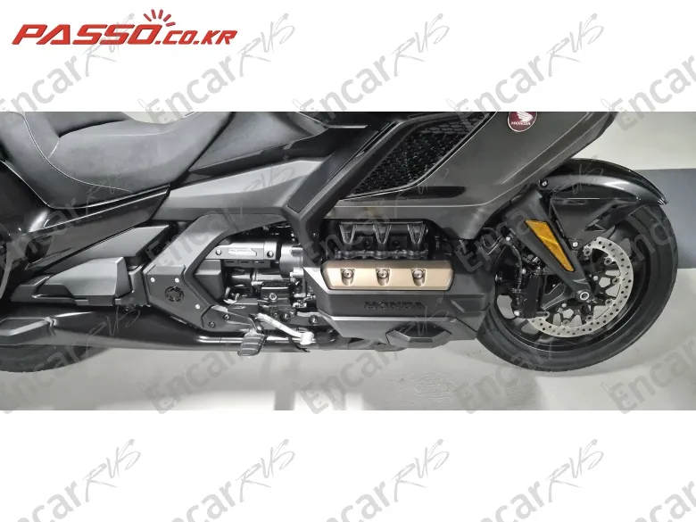 Honda Goldwing Tour DCT Airbag - фото 4