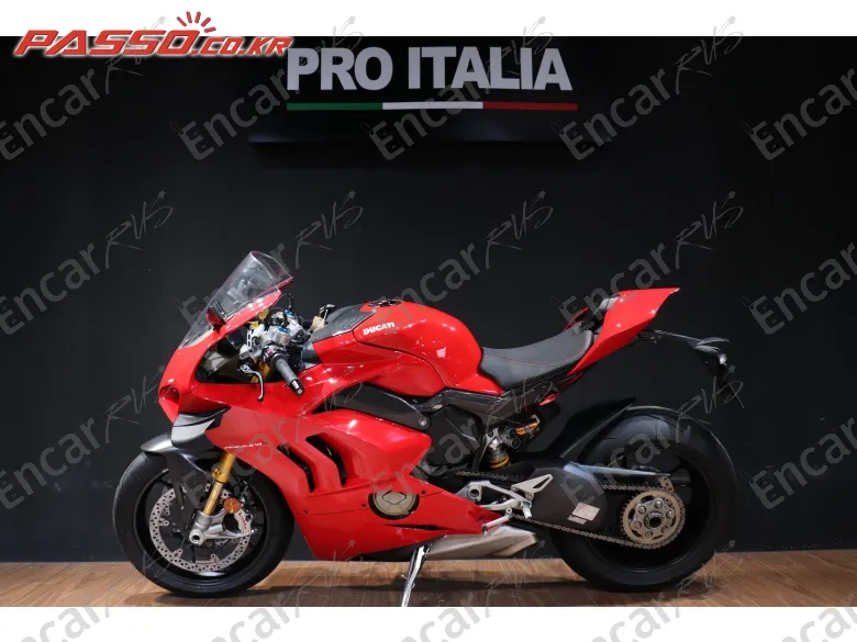 Ducati Panigale V4 S - фото 1