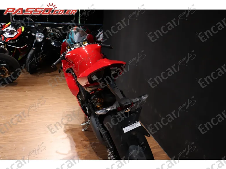 Ducati Panigale V4 S - фото 2