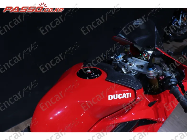 Ducati Panigale V4 S - фото 3