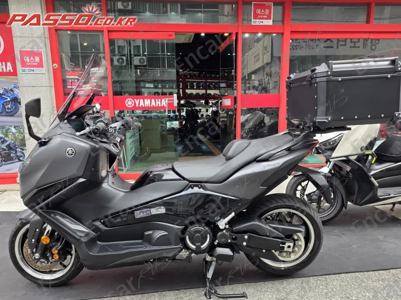 Yamaha T Max 560 - фото 1