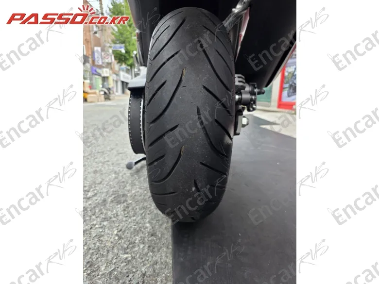Yamaha T Max 560 - фото 5