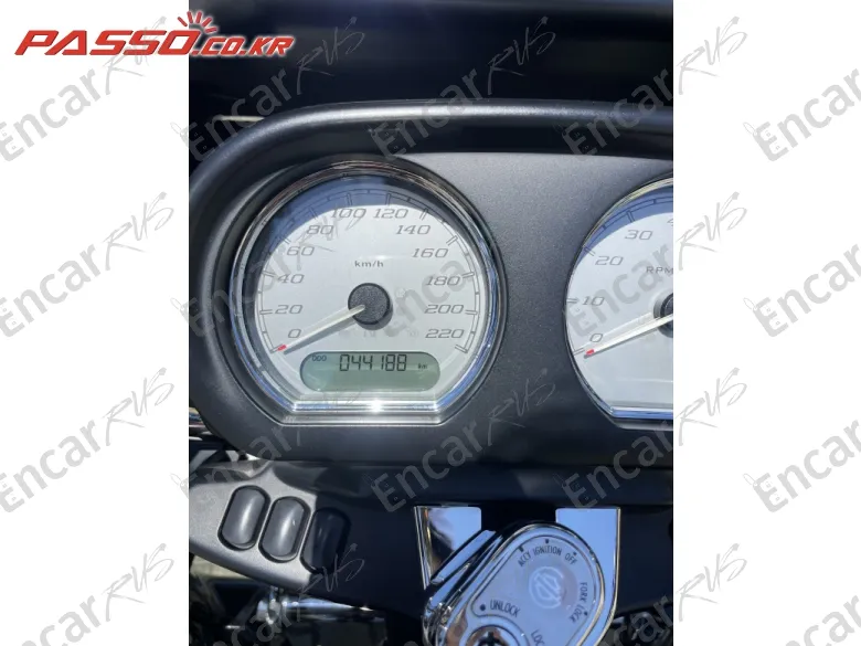 Harley-Davidson Fltr - фото 4
