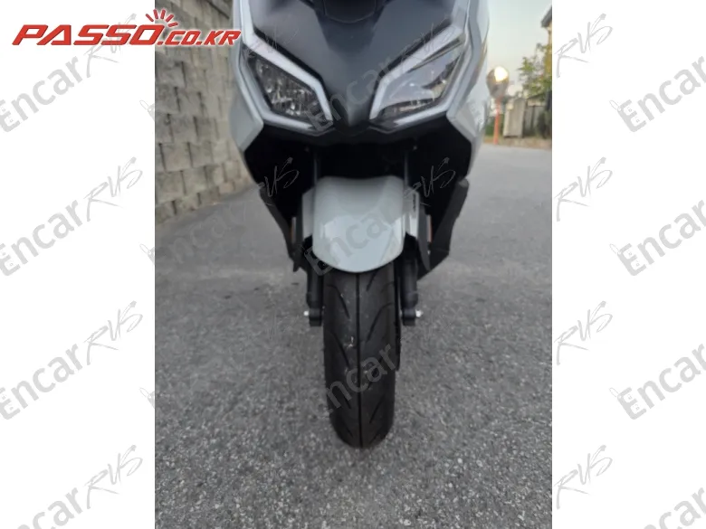 Honda Forza 350 - фото 5